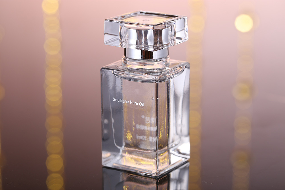 香水瓶設(shè)計(jì)對市場的影響