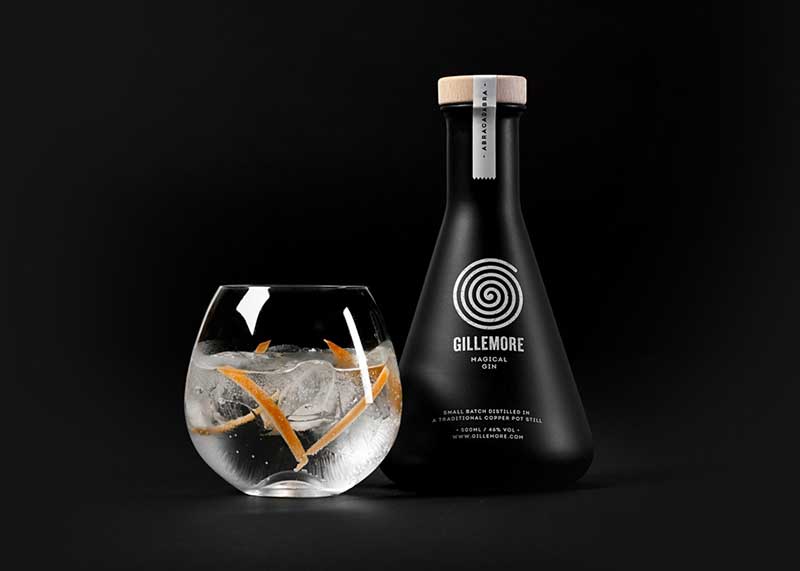 神奇松子酒瓶型包裝設(shè)計(jì)，全新視覺(jué)體驗(yàn)