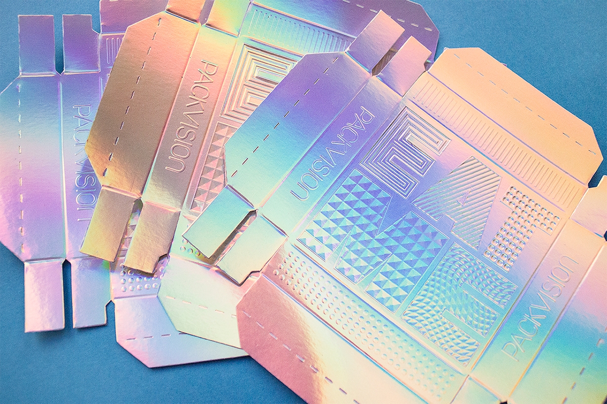 方形小巧克力食品包裝設(shè)計，閃亮的包裝設(shè)計